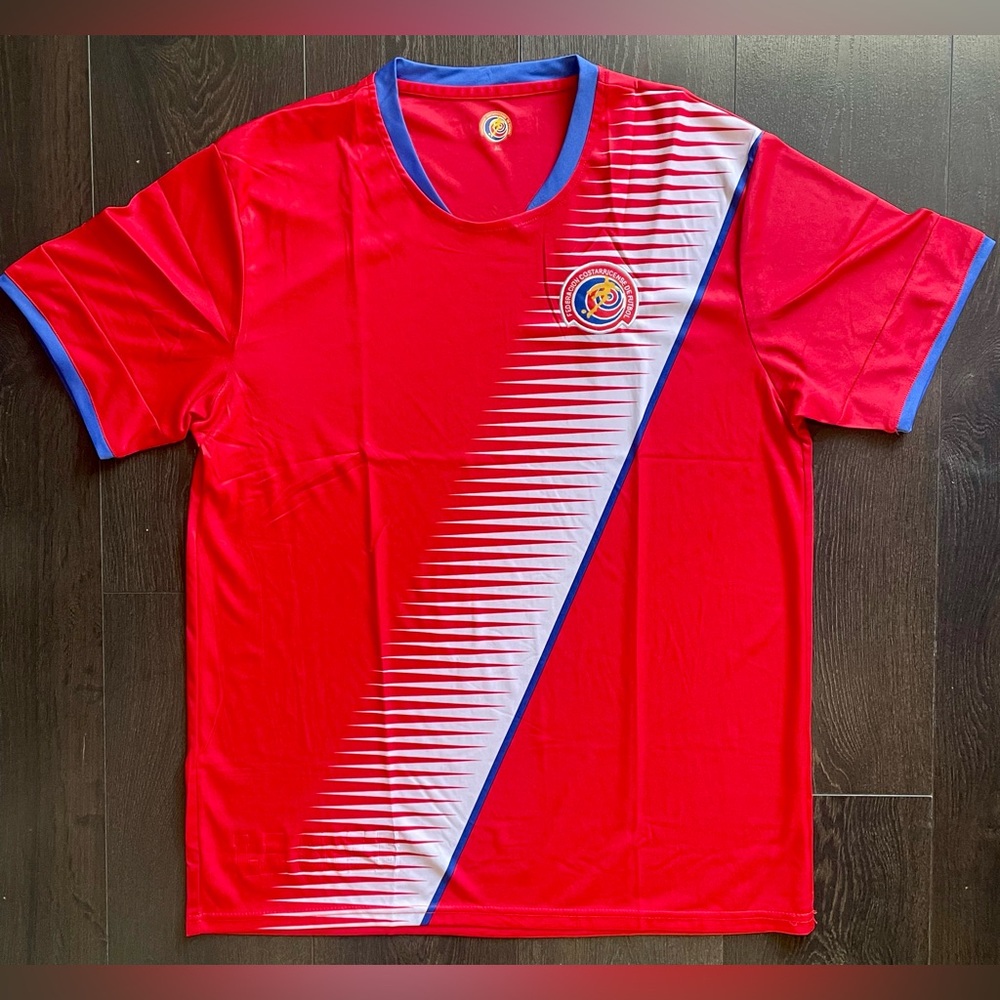 Team Costa Rica 🇨🇷 soccer fan jersey.
Size XL